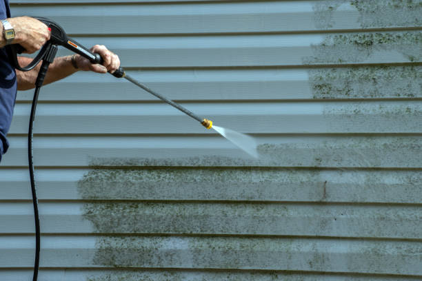 Best Pool Deck Cleaning  in Dover, OH